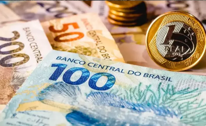 Salário mínimo segue insuficiente para famílias brasileiras Salário mínimo segue insuficiente para famílias brasileiras