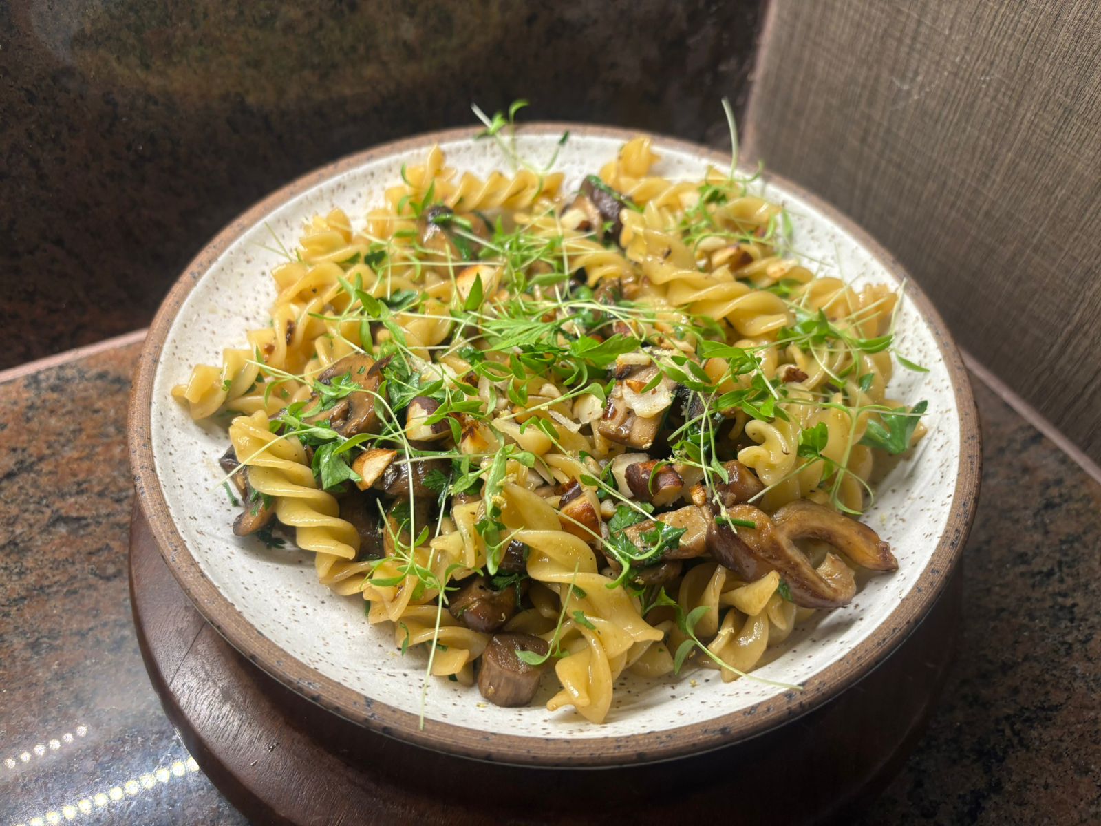 Fusilli ao Azeite de Alecrim com Cogumelos