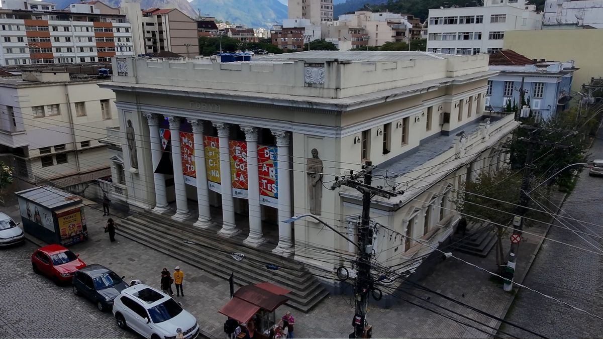 TRE-RJ promove plantão para regularização de títulos eleitores
