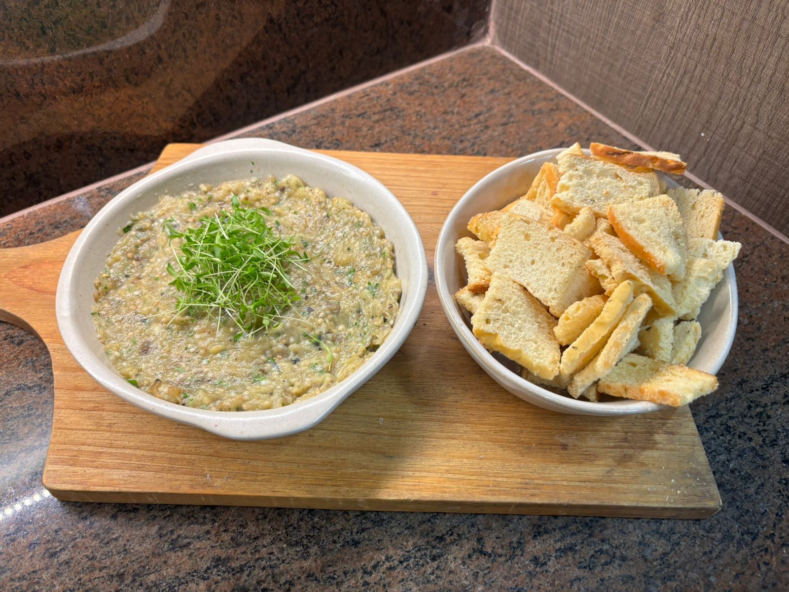 Baba Ganoush (Babaganuche): Tradicional pasta Árabe