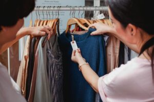 job hopping termo usado para descrever a prática de mudar de empresa em poucos meses