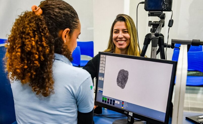 Detran RJ abrirá postos neste sábado para emissão da nova identidade Detran RJ abrirá postos neste sábado para emissão da nova identidade