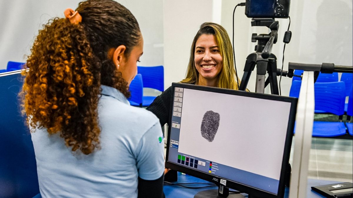 Detran RJ abrirá postos neste sábado para emissão da nova identidade