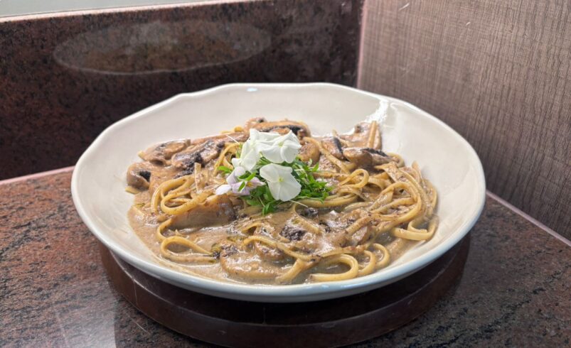Linguine ao Creme Rústico do Restaurante Trilhas do Araçari
