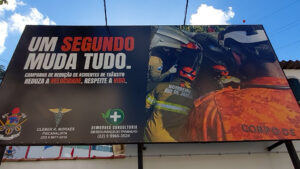 Campanha de Conscientização para reduzir acidentes de trânsito em Friburgo.