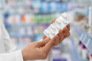 O uso irracional de medicamentos continua sendo um problema de saúde pública no Brasil