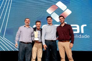 Vencedores do 1°lugar na categoria Serviços