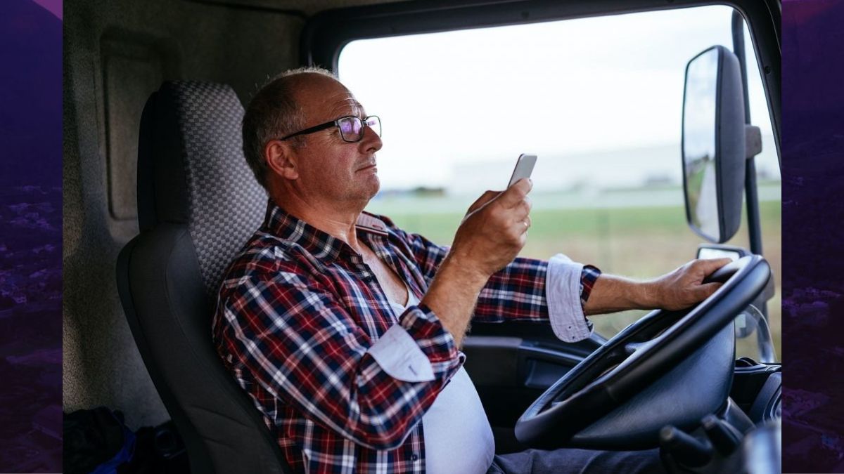 Uso do celular ao volante aumenta acidentes e sobrecarrega hospitais