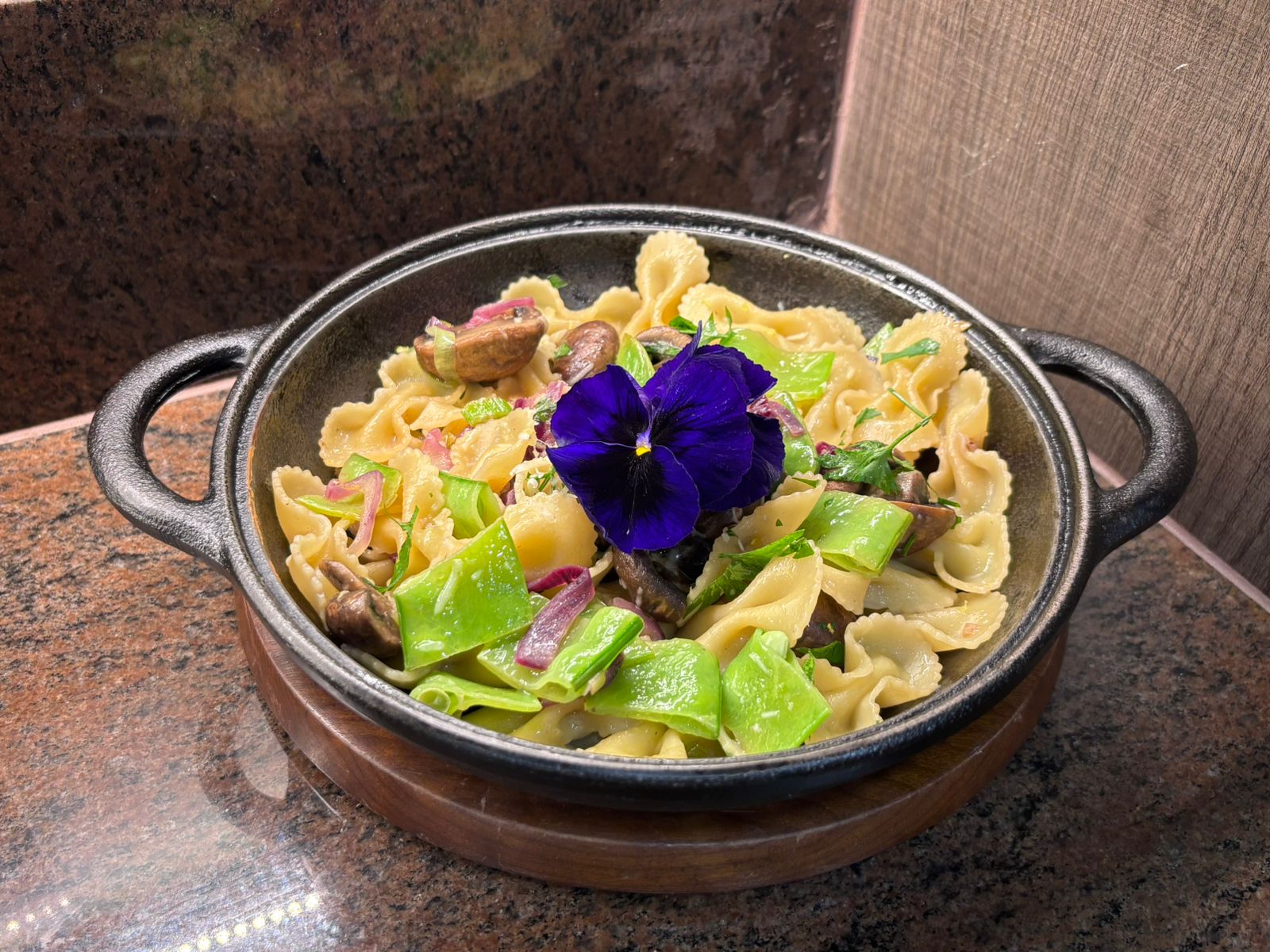 Farfalle com Vagem e Cogumelos: Ingredientes da estação