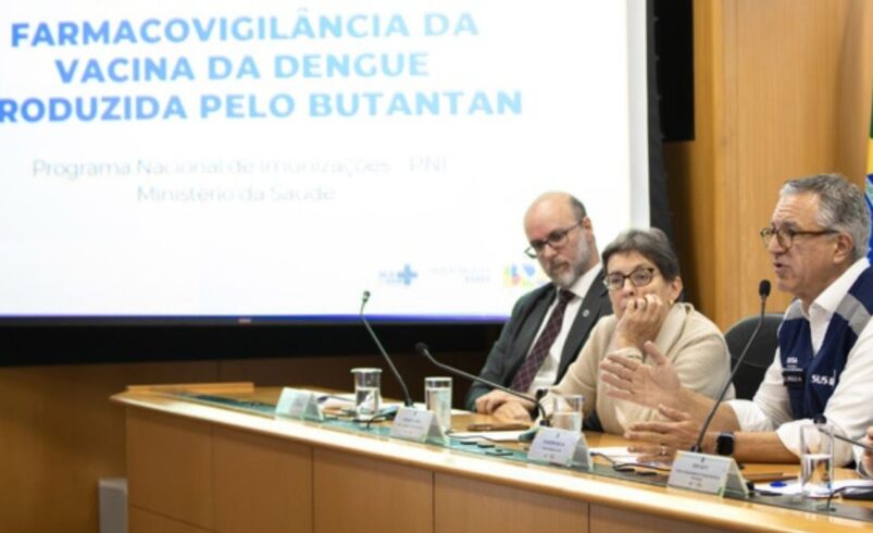Ministério da Saúde suspende vacinação contra dengue