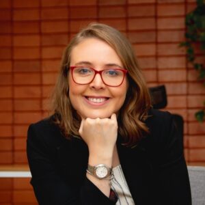 professora do curso de Psicologia da Estácio, Thais Knopp