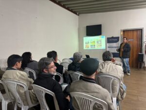 Moradores do Cônego tiram dúvidas sobre obras de esgoto