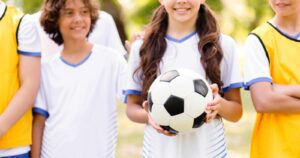 Copa pode incentivar crianças a praticarem futebol