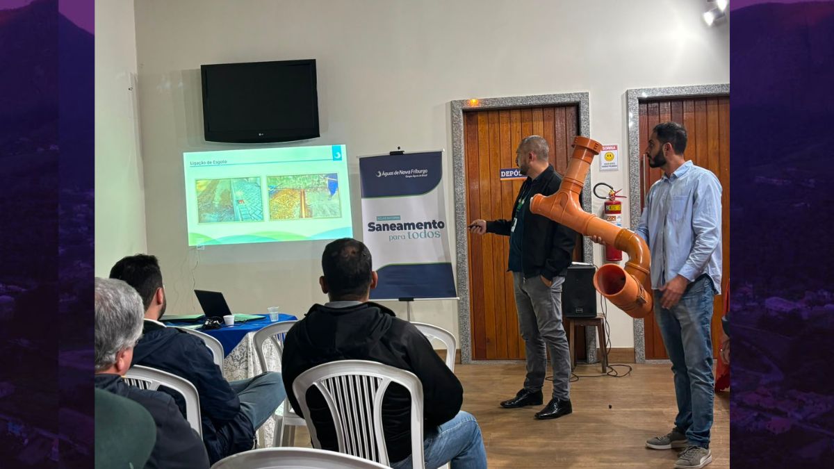 Moradores do Cônego tiram dúvidas sobre obras de esgoto