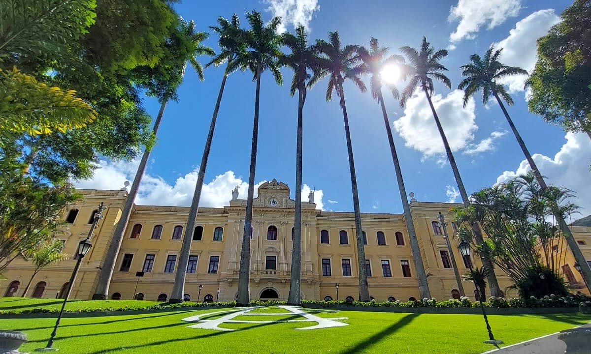 Sesc RJ inaugura exposição sobre os 140 anos do Colégio Anchieta em Friburgo