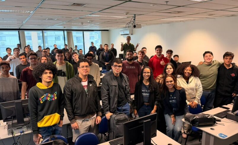 AWS, Estácio e NFL promovem hackathon de análise de dados no Rio