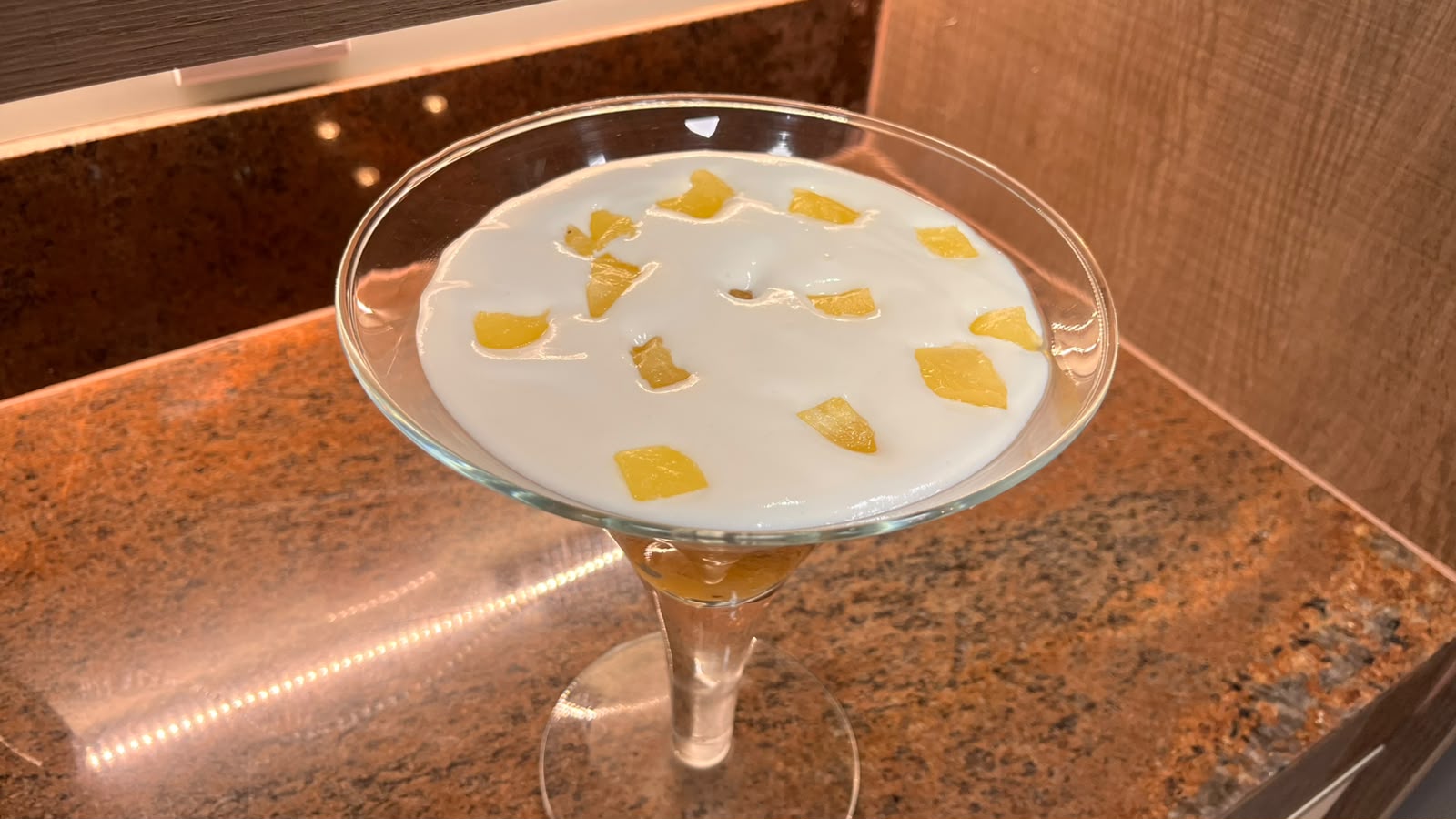 Gelado de Abacaxi com Flan de Baunilha