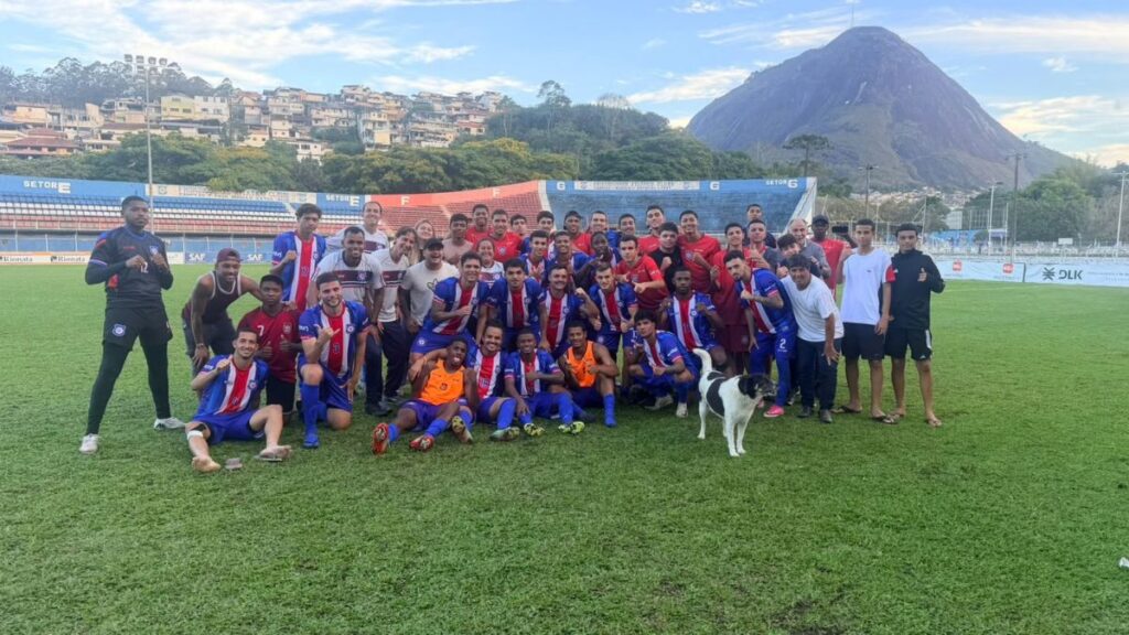 Friburguense vence mais uma e é líder isolado da série B2
