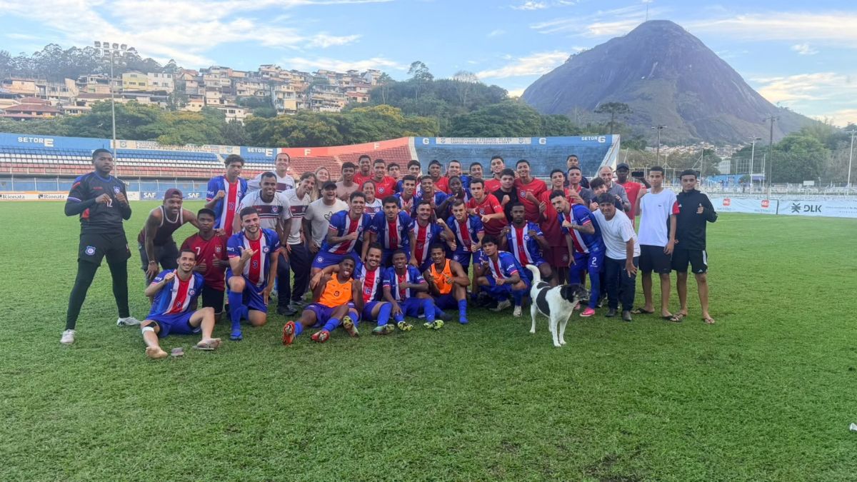 Friburguense vence mais uma e é líder isolado da série B2