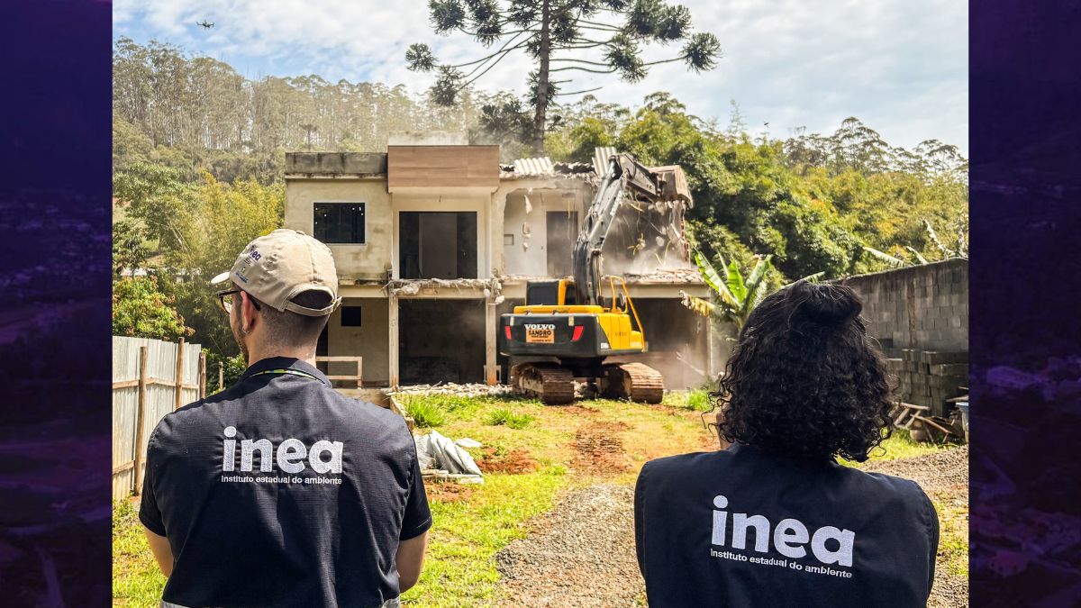 Inea demole imóvel irregular em área de preservação em Friburgo