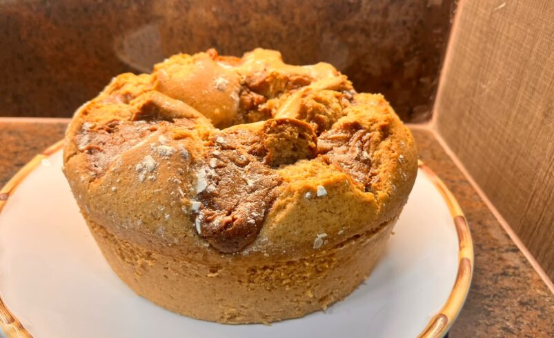 Bolo de Fubá com Doce de Leite